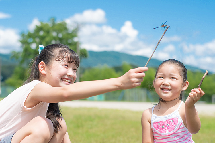 【写真】トンボが止まったぁ!!/4歳6カ月、9歳11カ月