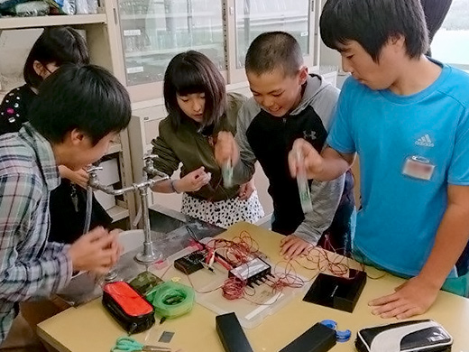 発電・蓄電ワークショップの様子