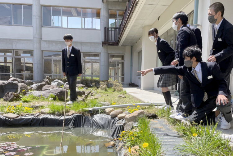 富士見町立富士見中学校の実践の様子（写真）