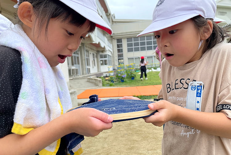 郡山市立明健小学校の実践の様子( )